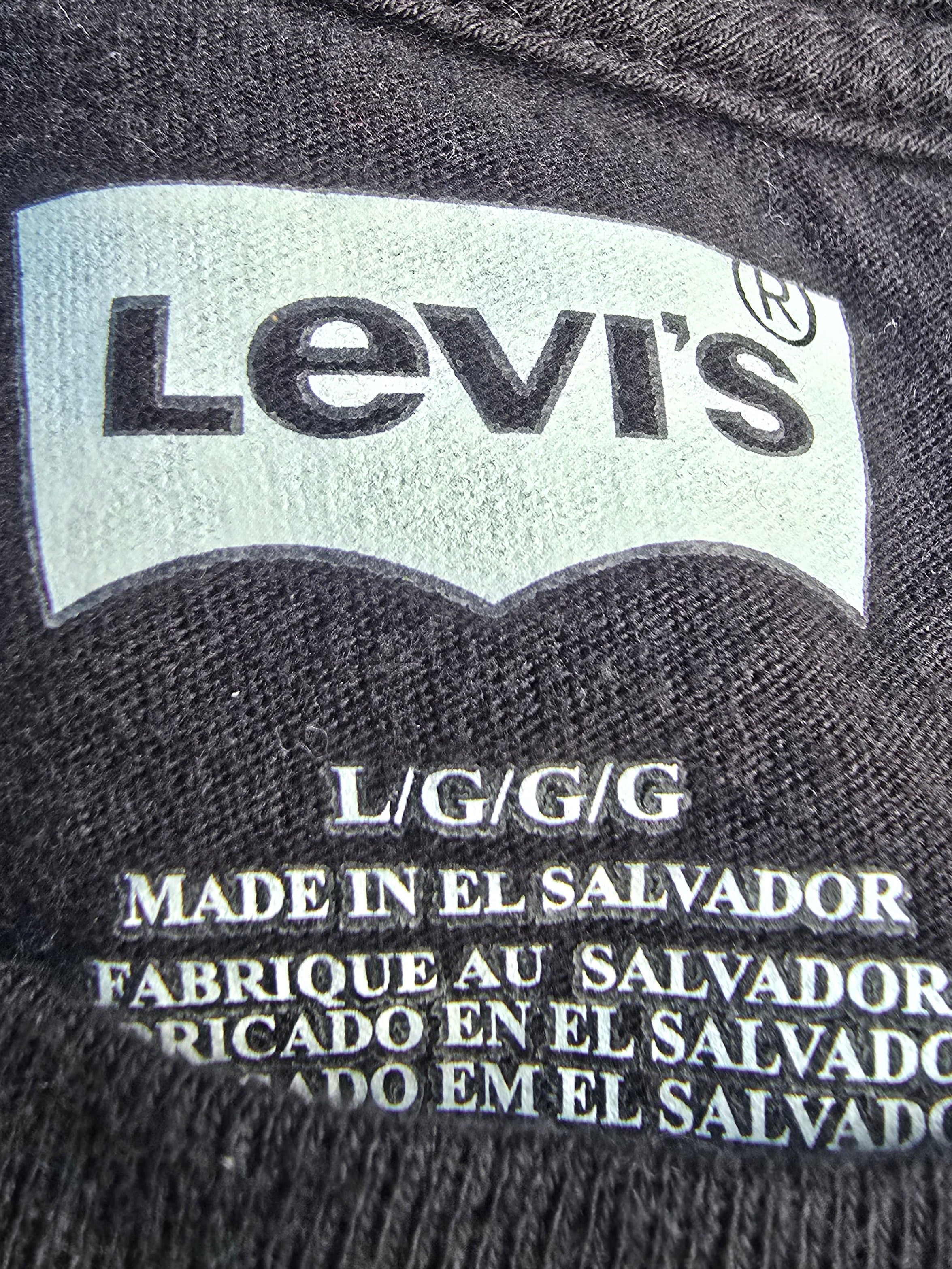 Levi's Tee (LARGE)