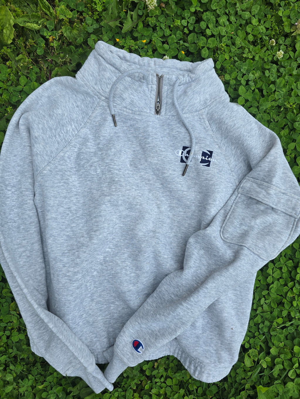 Champion Crewneck (Medium)