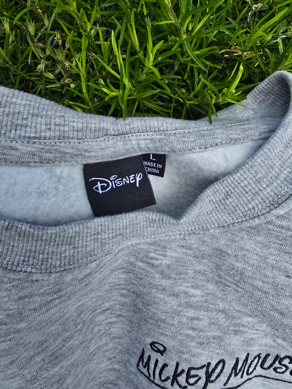 Mickey- Disney Crewneck (Large)