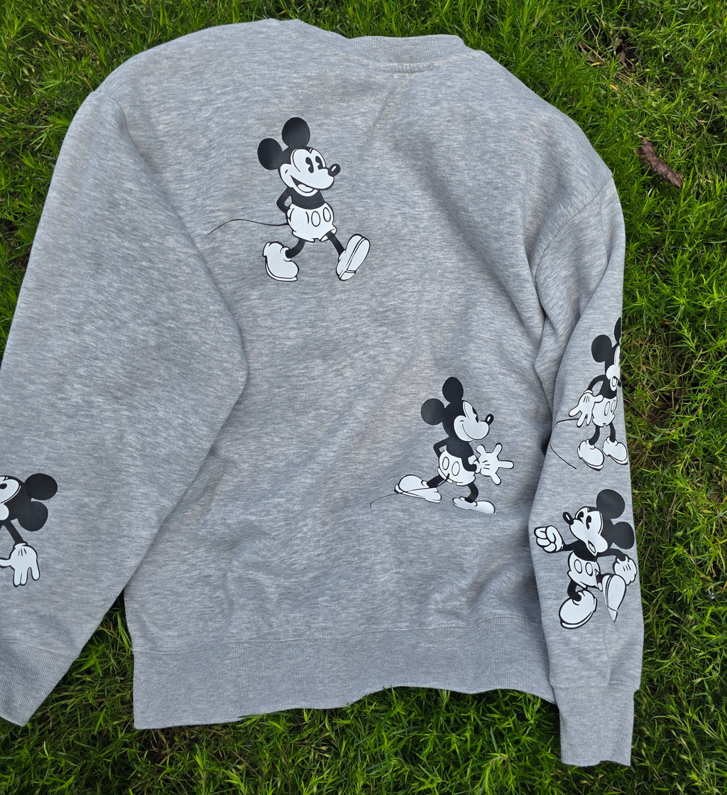 Mickey- Disney Crewneck (Large)